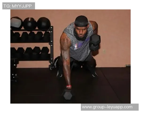 詹姆斯分享训练热情依然享受比赛乐趣如新秀般激动