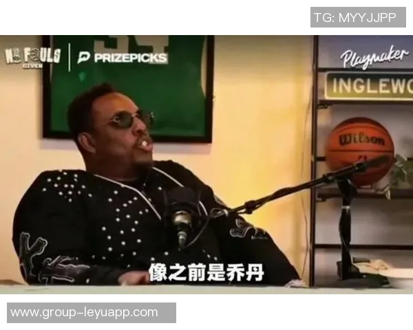 女主持与皮尔斯默契合作皮尔斯直言不愿与他人共做播客 女主持与皮尔斯默契合作皮尔斯直言不愿与他人共做播客