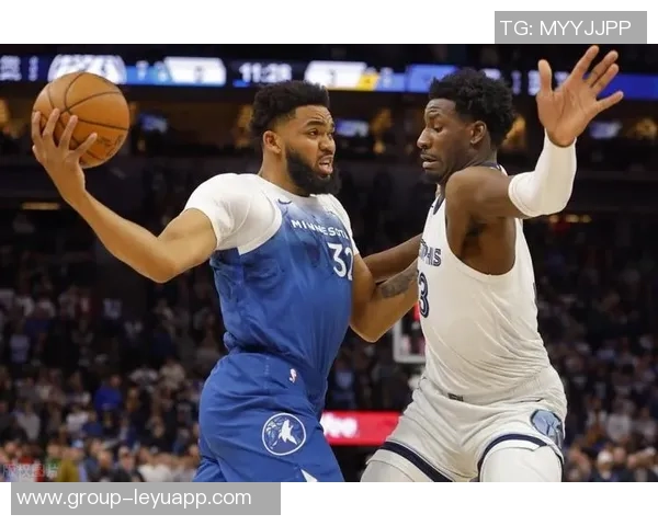 福克斯上半场火力全开11投8中狂砍19分助球队掌控局势